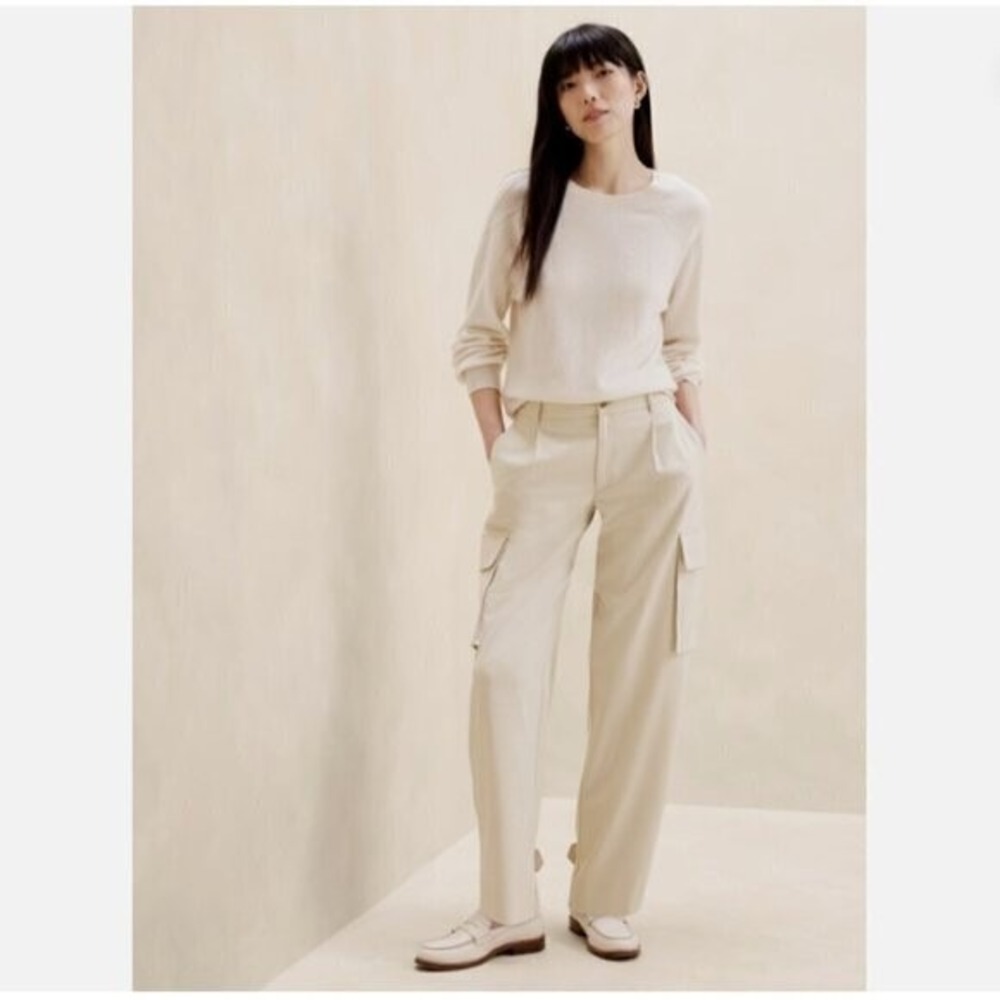 Banana Republic Getaway Stretch Twill Cargo Wide Leg Pants in Oatmeal Women 14